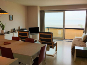 Nemrod 401 with beautiful sea views